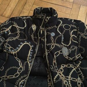 New! Never worn Moose Knuckles gold collection puffer. Unique design!!!